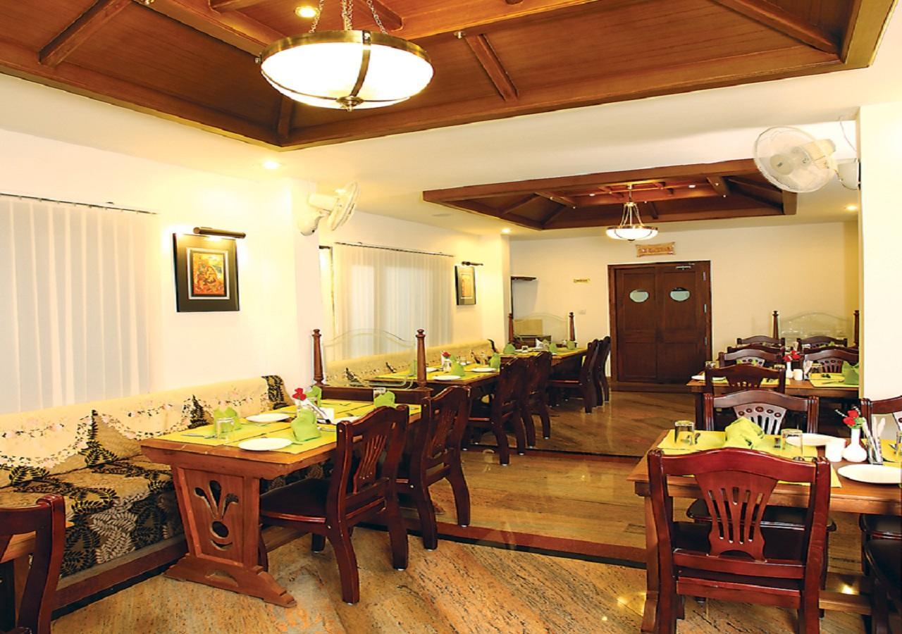 Grand Thekkady Hotel Kumily Kültér fotó