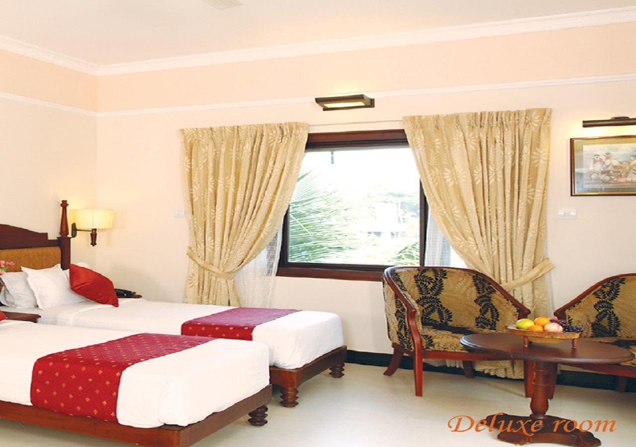 Grand Thekkady Hotel Kumily Kültér fotó