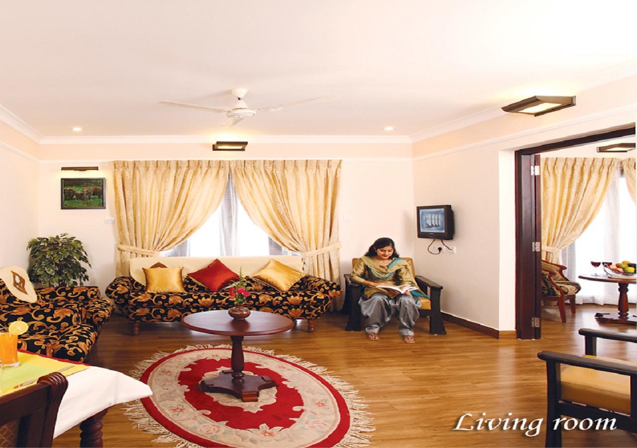 Grand Thekkady Hotel Kumily Kültér fotó